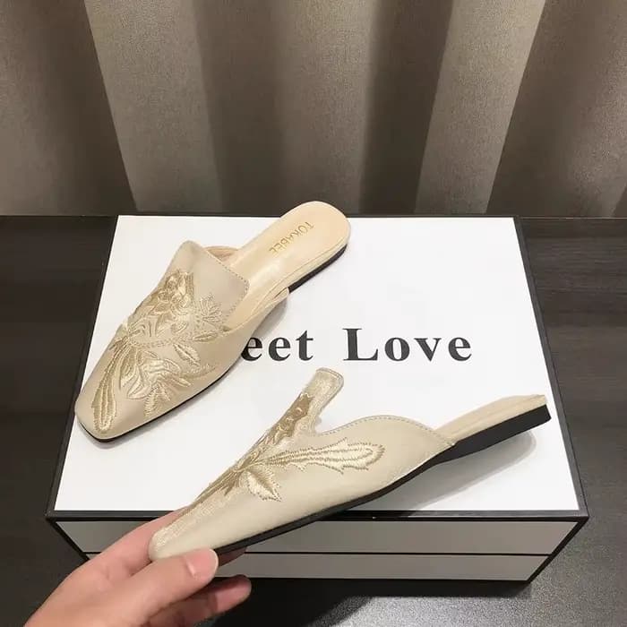 Mules pour femmes pantoufles chaussures d'été appartements rétro style chinois fleurs robe élégante sandales à talons bas diapositives de créateurs en ventes
