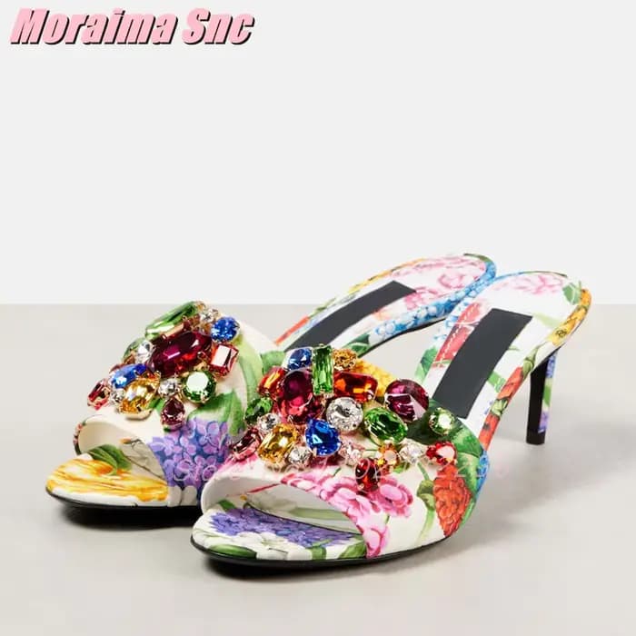 Mules de luxe avec pierres précieuses en cristal