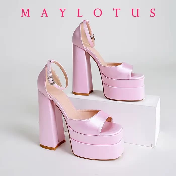 2026 Stain Pump Femmes Mode européenne et américaine Stiletto Plate-forme imperméable en cuir Peep-toe Tête ronde Boucle Sandales