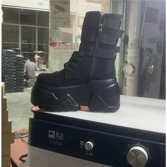 Bottines d'automne en cuir pour femmes, chaussures épaisses, baskets respirantes à plateforme haute, semelle épaisse de 9CM, bottes de moto à semelles compensées