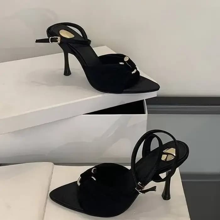 Talons aiguilles 2025 été nouveau bouton en métal plissé bout pointu