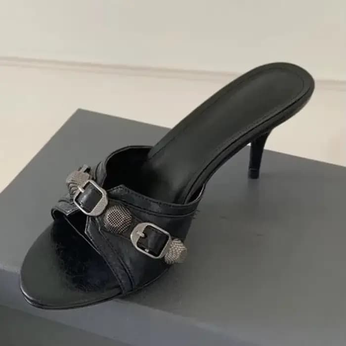 Pantoufles cloutées à talons hauts pour femmes