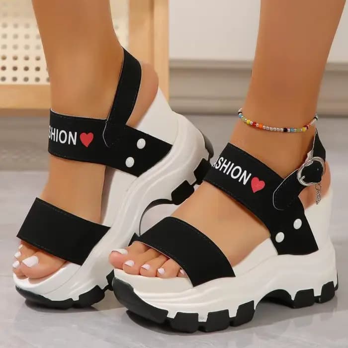 Sandales compensées roses à plateforme pour femme