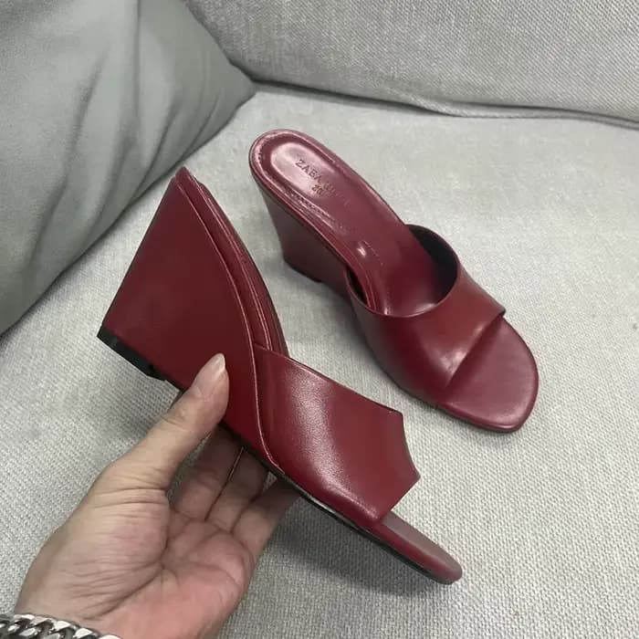 Mules compensées en cuir pour femme, à bout carré ouvert, décontractées et élégantes, tendance, à enfiler, design épuré pour tenues quotidiennes