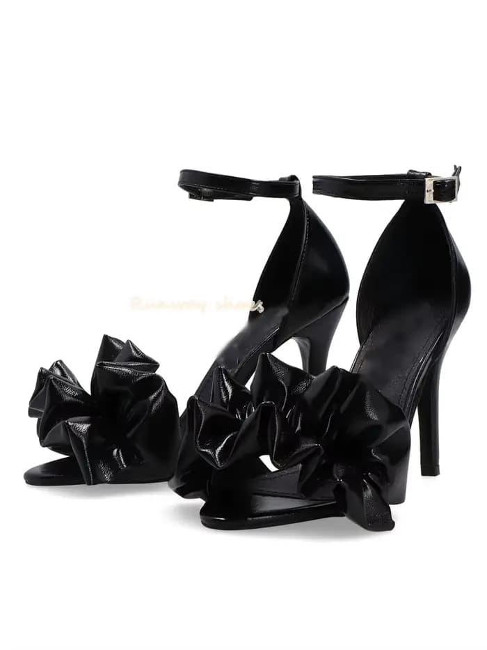 Sandales de luxe noires à talons hauts fins pour femme 2026