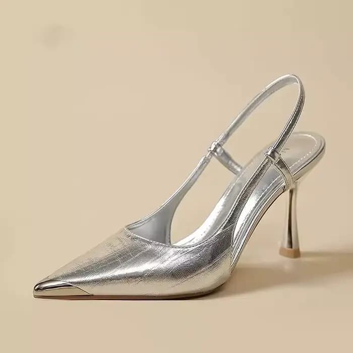 Sandales à talons peu profonds à bout pointu
