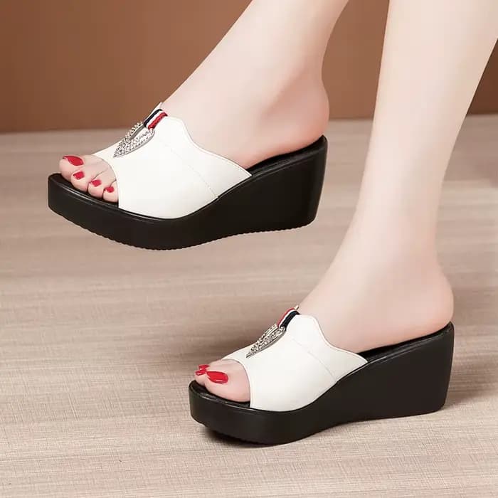 Sandales en cuir compensées d'été de haute qualité pour femmes 6cm talon moyen nouveau 2025 taille 32 33 43 plate-forme à bout ouvert chaussure élégante noir rouge