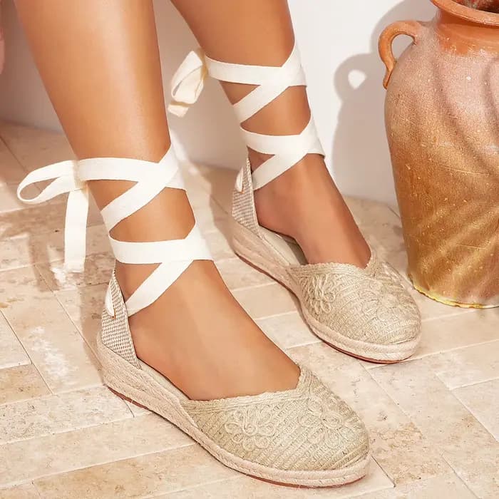Espadrilles compensées pour femmes à bout fermé avec bride de cheville