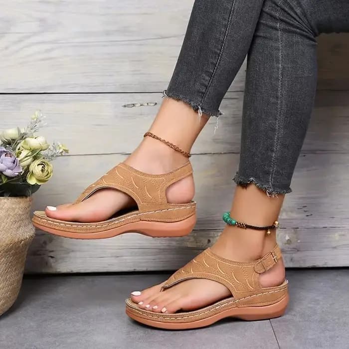 Chaussures à semelles compensées pour femmes, nouvelles sandales à talons hauts, Chaussures d'été, tongs à plateforme, 2025