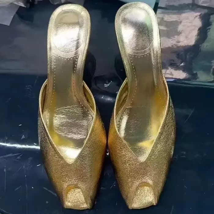 Pantoufles à talons hauts en cuir verni doré pour femmes