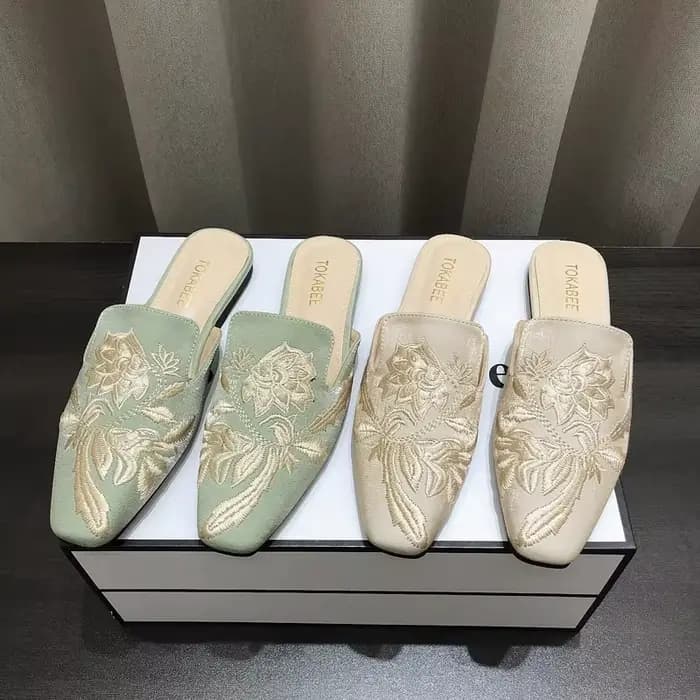 Mules pour femmes pantoufles chaussures d'été appartements rétro style chinois fleurs robe élégante sandales à talons bas diapositives de créateurs en ventes
