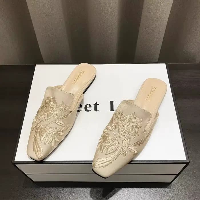 Mules pour femmes pantoufles chaussures d'été appartements rétro style chinois fleurs robe élégante sandales à talons bas diapositives de créateurs en ventes