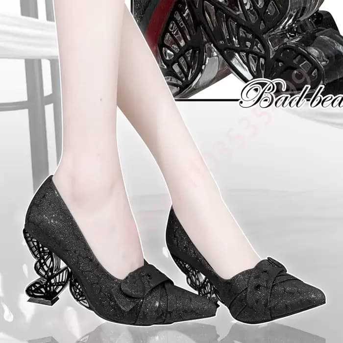 Escarpins d'été 2026 en cuir verni à bout pointu pour femme, talon unique sculpté papillon ajouré, nœud cœur, talons hauts pour soirée
