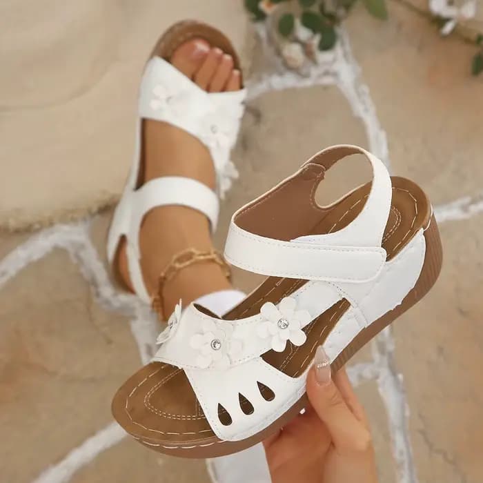 Sandales compensées grandes tailles pour femmes