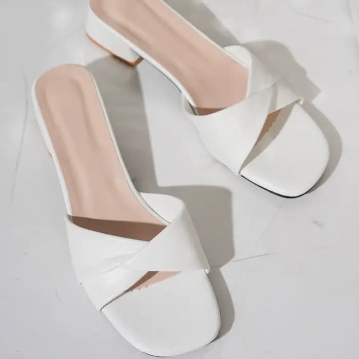 Sandales à talons épais pour femmes