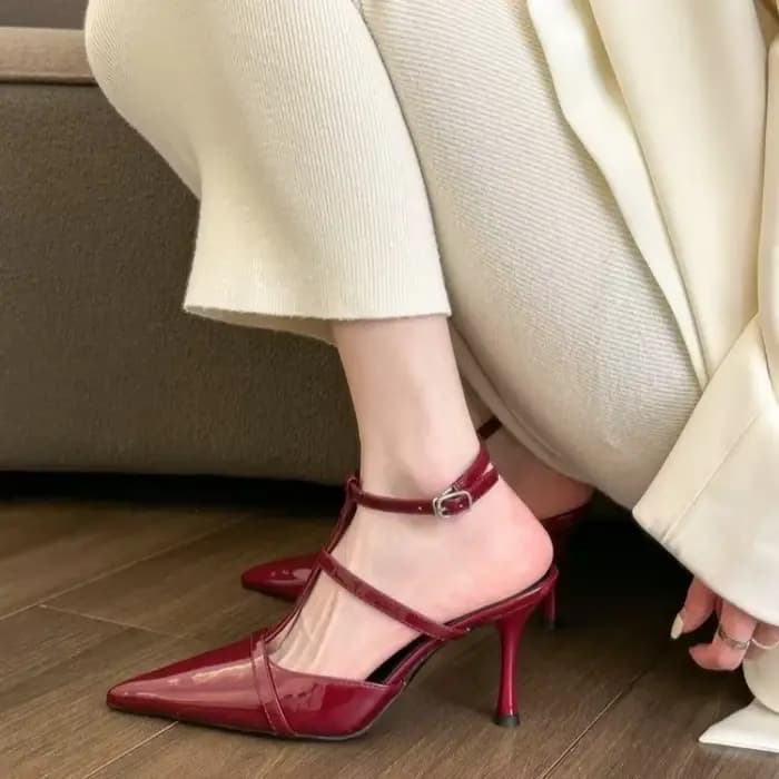 Escarpins pointus à talons hauts pour femmes