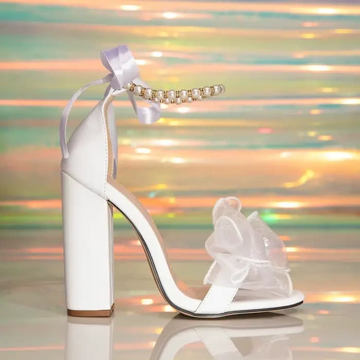 Nouvelles sandales blanches pour femmes