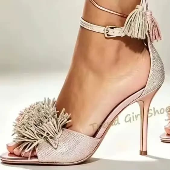 Nouvelles sandales à strass style tendance, décorées de pompons, à lacets, à bout ouvert, talons fins, couleur unie, chaussures d'été sexy pour femmes