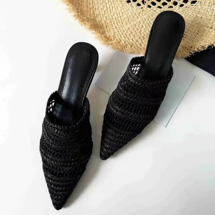 Mules à la mode pantoufles modernes femmes Sexy bout pointu Slingback chaton talon sandales pour dames confort léger sandales coulissantes
