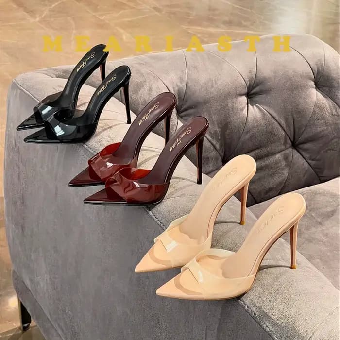 Pantoufles transparentes à talons hauts