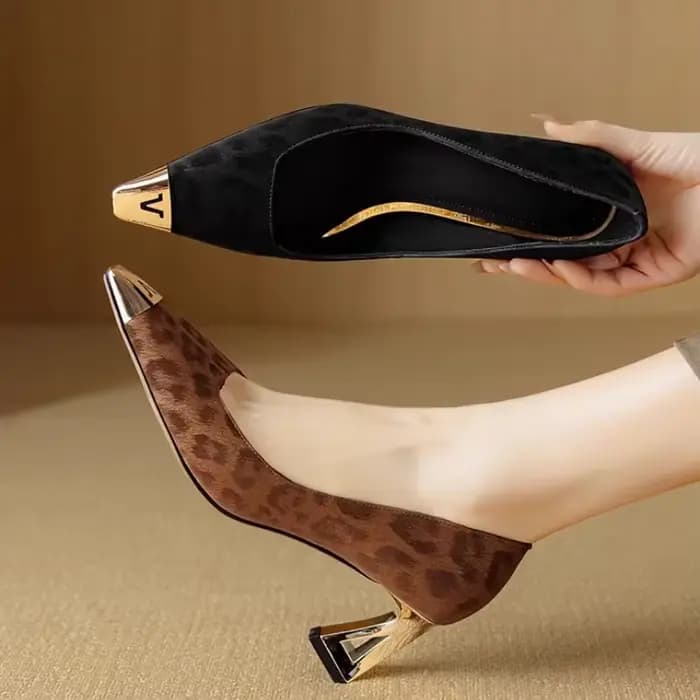 Métal bout pointu conception femmes talons hauts printemps automne mode Sexy imprimé léopard