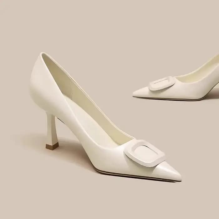 Mode talons hauts printemps nouveau Style tête pointue bouche peu profonde boucle carrée ensemble pied anti-dérapant résistant à l'usure chaussures à talons fins