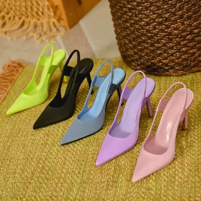 Femmes sandales nouvel été talons hauts bout fermé sandales simples mince mi-talon mode creux bout pointu femmes sandales
