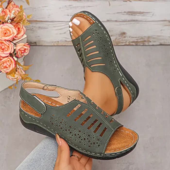 Nouvelles sandales compensées rétro confortables en cuir pour femme