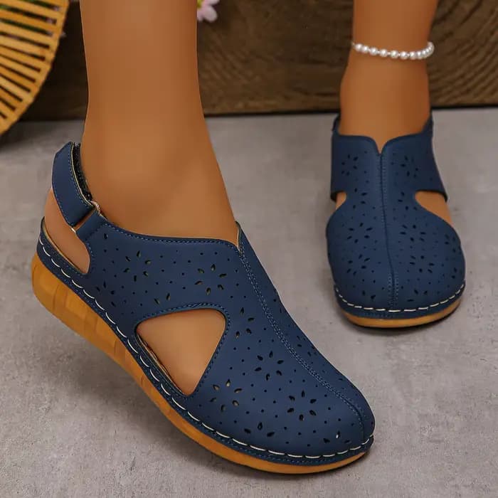 Nouvelles sandales compensées pour femmes 2026, design encastré tendance, chaussures de plage style rétro, sandales décontractées grandes tailles pour l'été