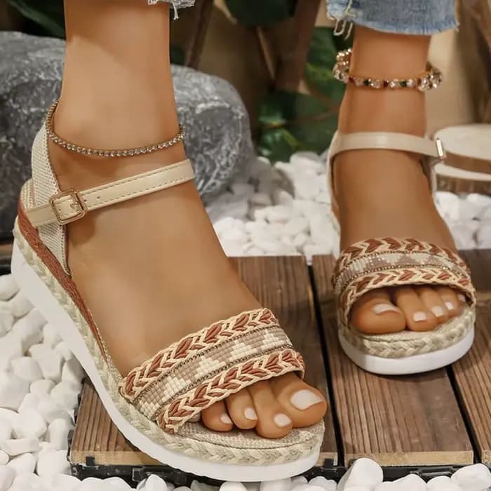 Bohème tressé sandales à talons compensés pour femmes été 2025 plage décontracté bride à la cheville