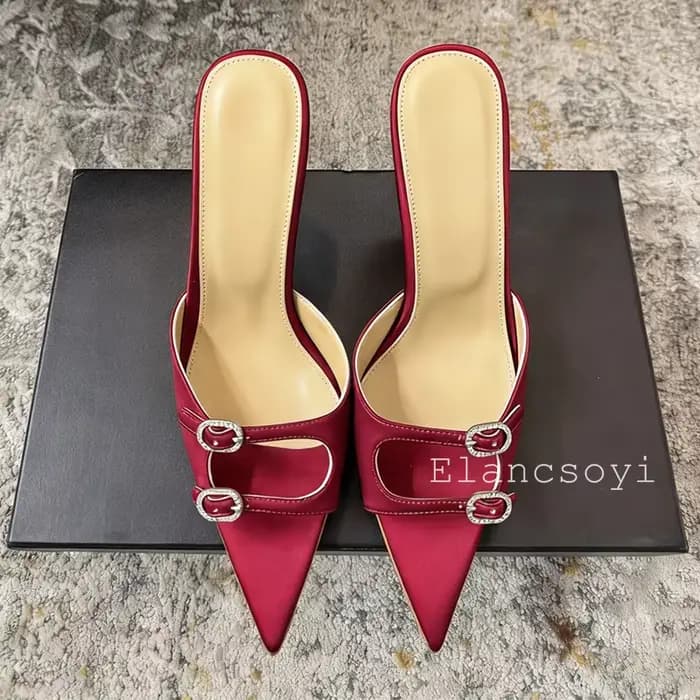 Chaussures à talons hauts pour femmes