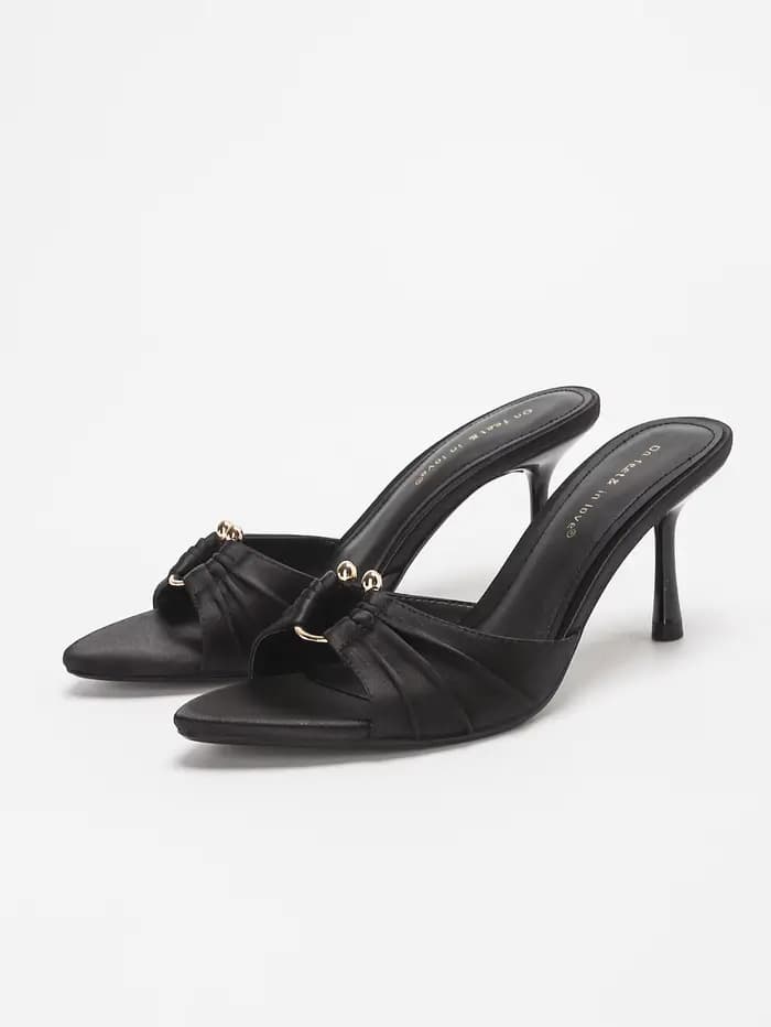 Sandales mules élégantes en satin froncé à boucle métallique et talon aiguille pour femme - Parfaites à porter avec des robes