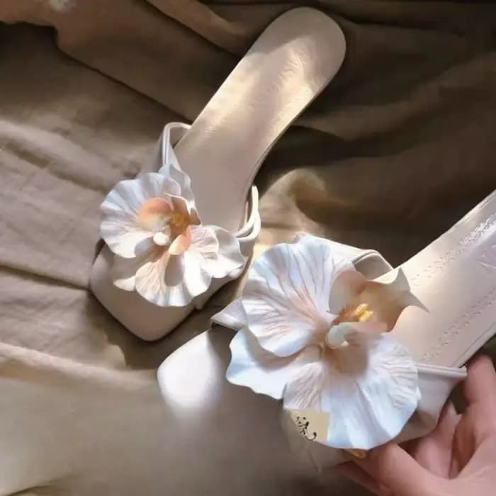 Marque femmes sandales 2025 été nouvelles fleurs élégantes