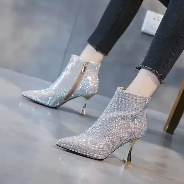 Chaussures Courtes à Talons Très Hauts pour Femme