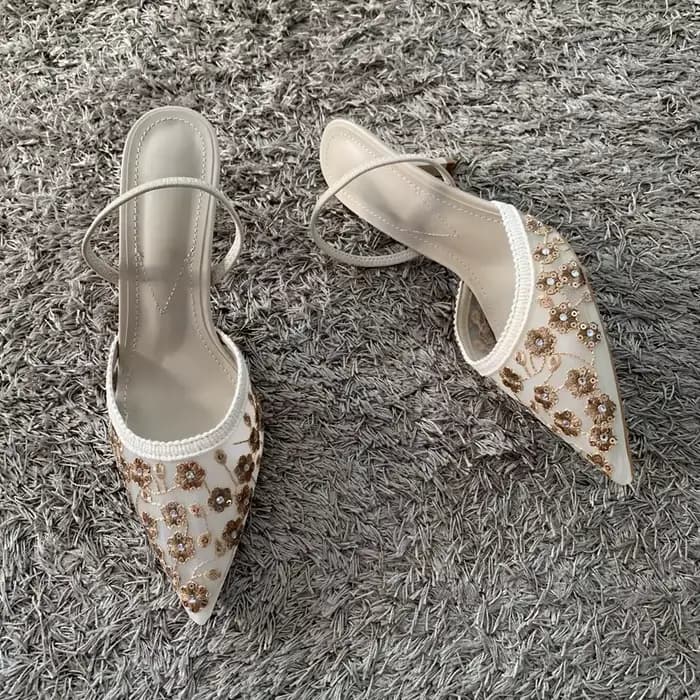 Escarpins de luxe pour femme avec détails en sequins et cristaux