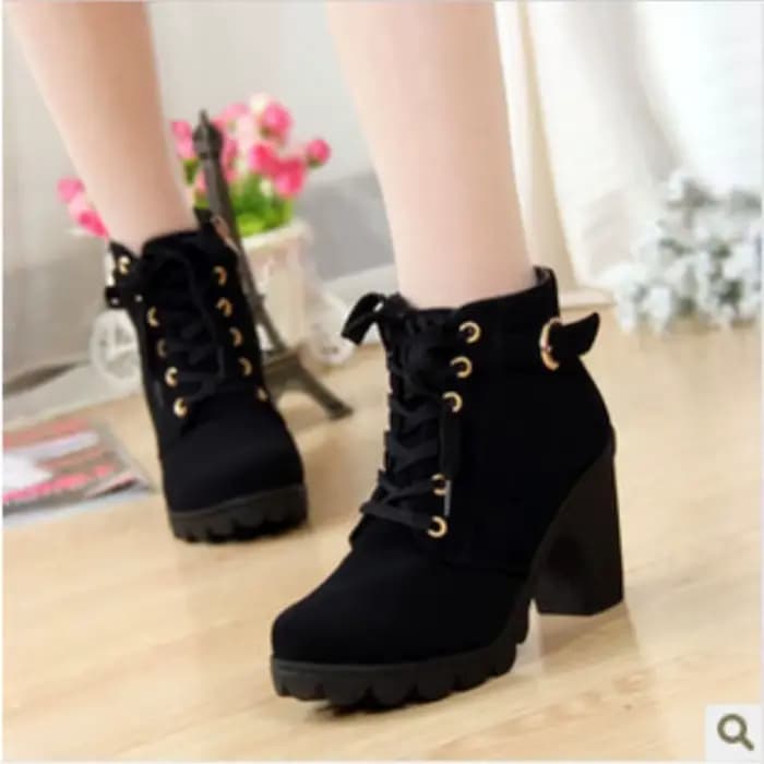 Bottes pour femmes, chaussures à talons hauts