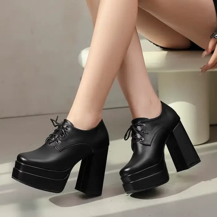Chaussures à talons carrés pour femmes