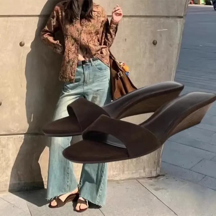 Sandales compensées de luxe légères