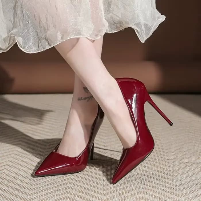 Escarpins pour femmes tendance 2026 en cuir de luxe rouge et blanc