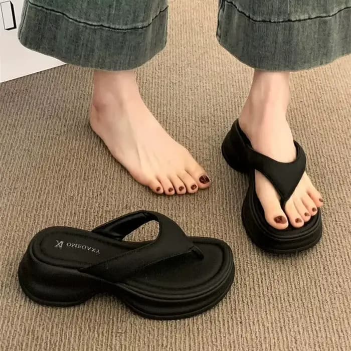 Sandales noires à talon épais pour femme