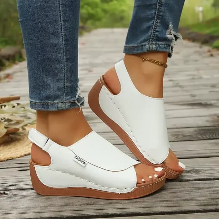 Sandales compensées confortables pour femmes