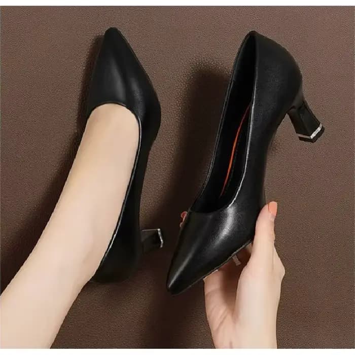 Nouvelles Escarpins Femme à Bout Pointu 2026 - Chaussures Habillées à Talon Fin et Faciles à Enfiler