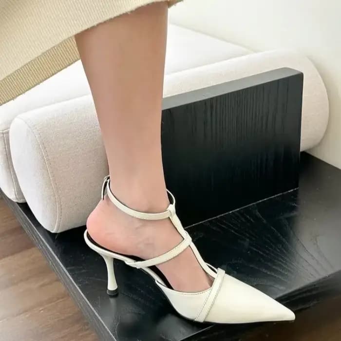 Escarpins pointus à talons hauts pour femmes