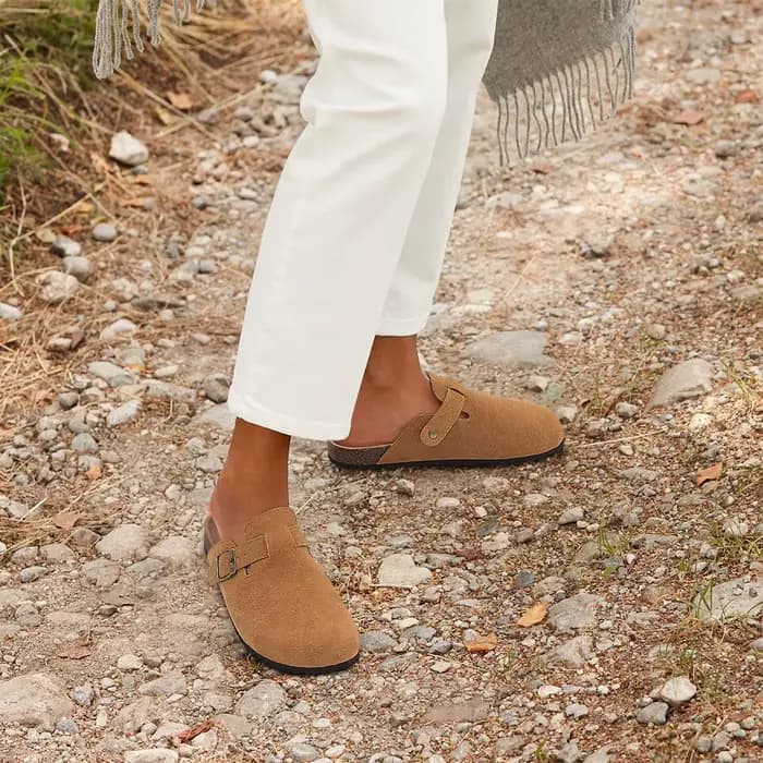 Shevalues sabots classiques pour femmes pantoufles mode semelle en liège Mules plates sandales de plage en plein air avec Support de voûte plantaire chaussure de pomme de terre pour hommes