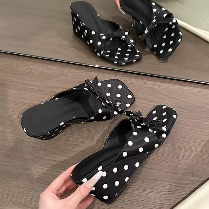 Sandales compensées à talons hauts pour femme