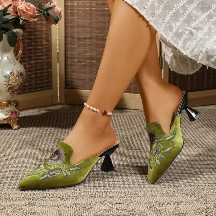 Mules élégantes en velours brodé de fleurs pour femme