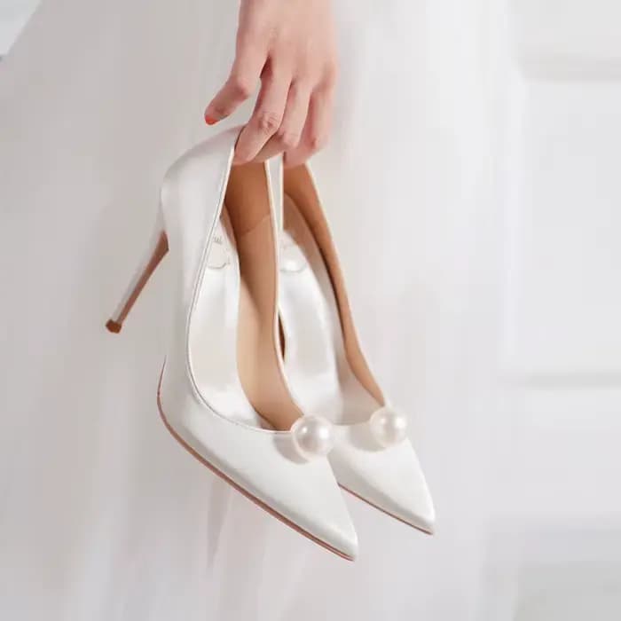 Chaussures de mariage à talons bas pour femmes