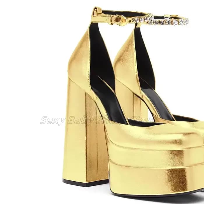 Chaussures à talons hauts et strass pour femmes