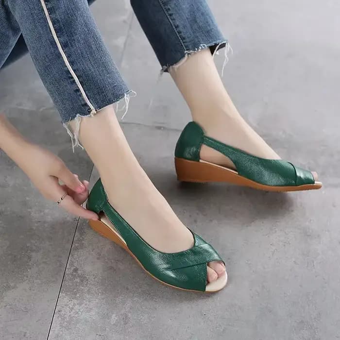 Sandales à l'offre elles compensées en cuir véritable pour femme