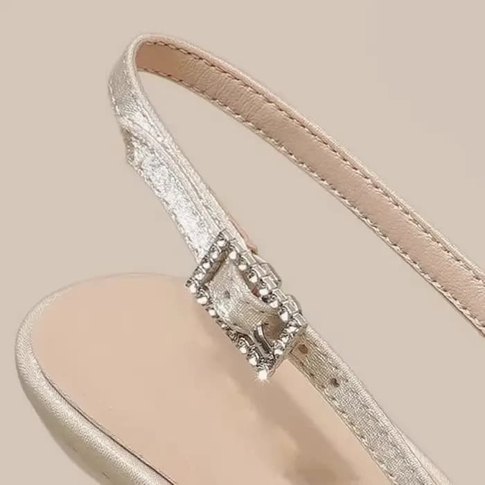 Nouvelles chaussures pour femmes